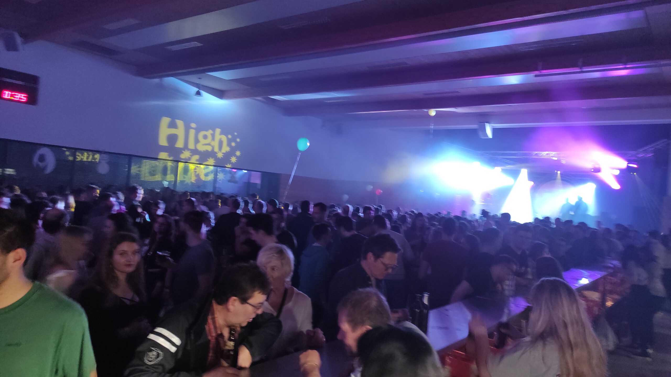 Mega Osterparty mit High Life